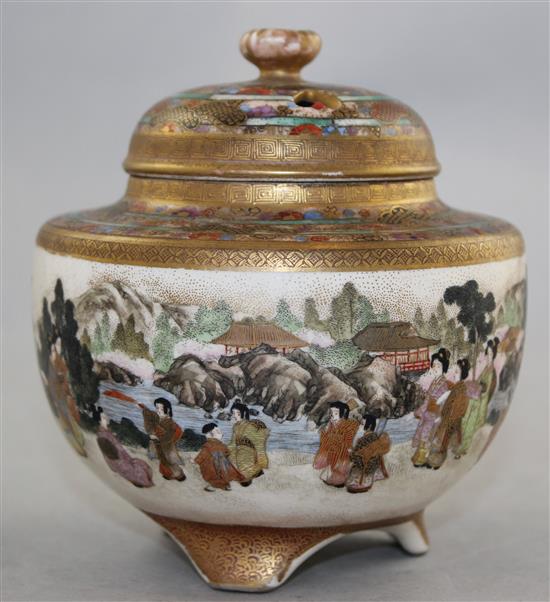 A Japanese Satsuma circular koro and cover, early 20th century, width 11cm